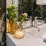 Magic Place - Classy - Center *