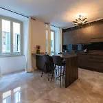 Magic Place - Classy - Center