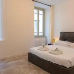 Magic Place - Classy - Center شقة *