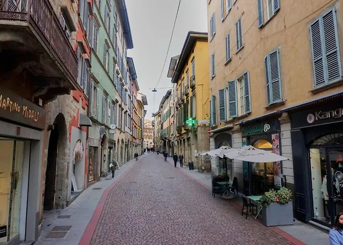 Magic Place - Classy - Center 아파트 *